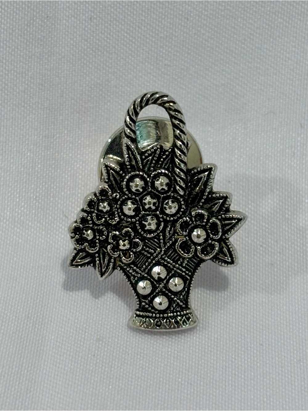 Avon Silver Tone Flower Basket Pin Signed Vintage Brooch